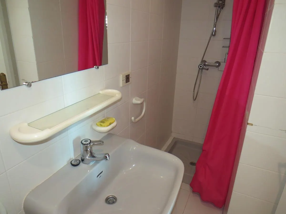 Jeroni Pau Apartment Roses 0*,  Spain