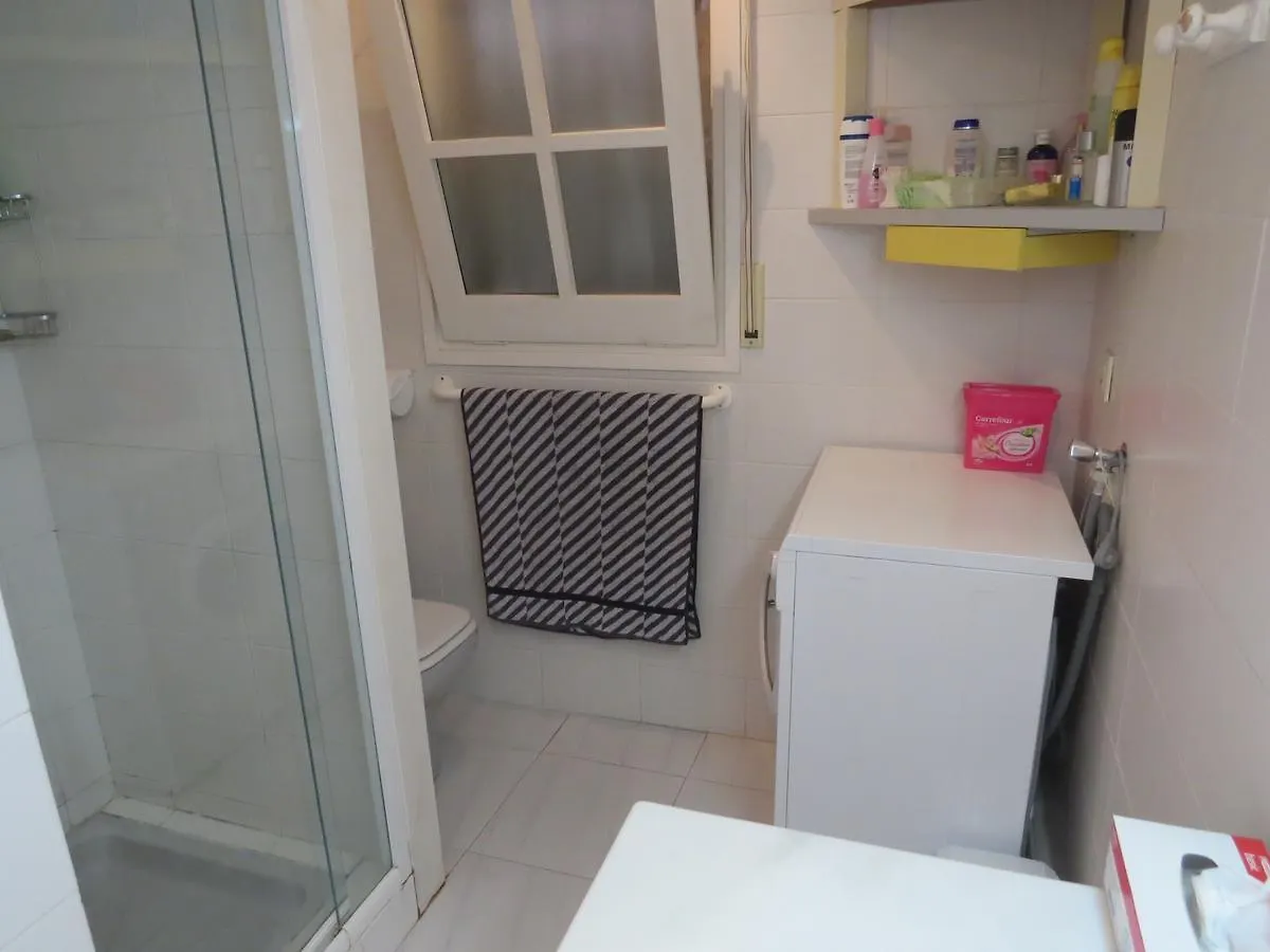 Jeroni Pau Apartment Roses